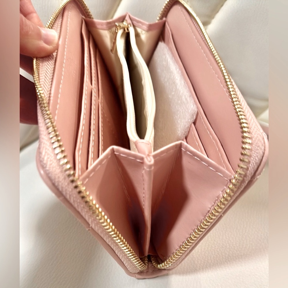 Bebe Wristlet NWT - Picture 5 of 6